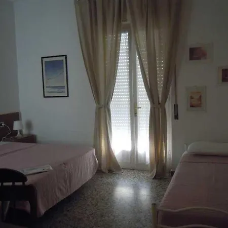 ホテル Hotel Del Mar 2*