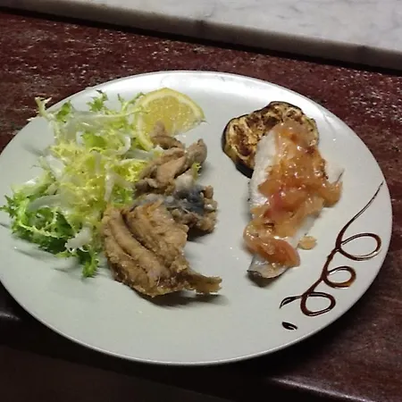 Hotel Del Mar ホテル 2*